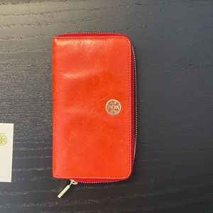 Tory burch wallet